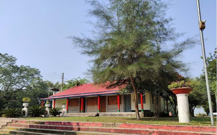 Tetulia Dak Bungalow 